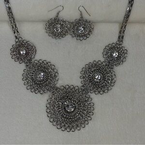 Vintage Sterling Silver Lace Medallion Necklace and Earring Set